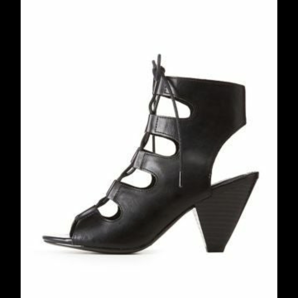 Elegant Black Lace-Up Heels - Picture 4 of 4